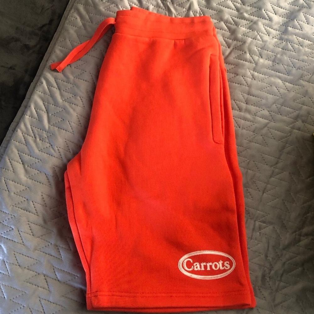 Men’s sweat shorts